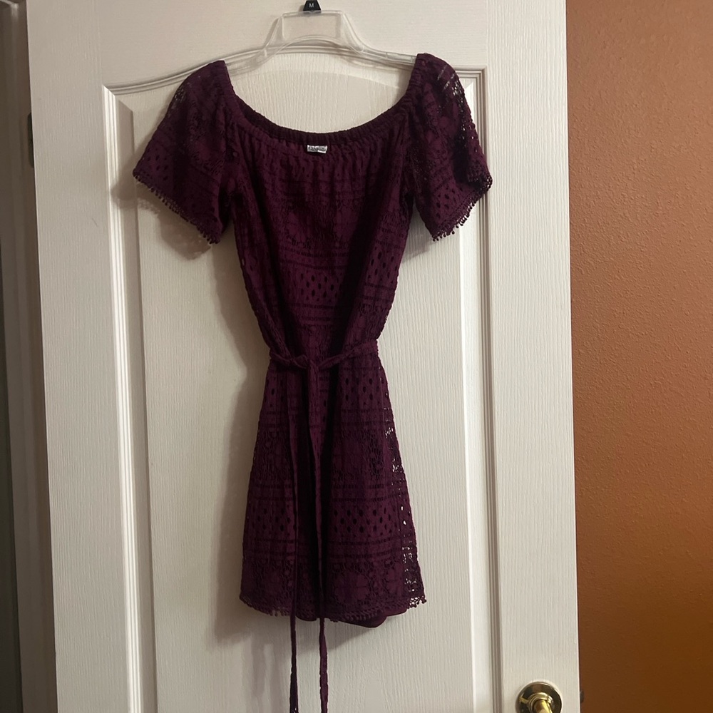 Q&A Burgundy Lace Crochet Dress - Size M